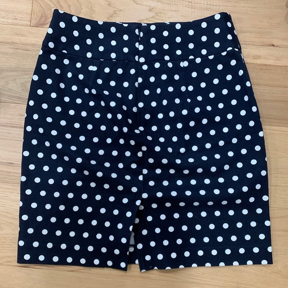 💙 Host pick 💙 Cute Academia Polka Dot Skirt - Picture 5 of 6